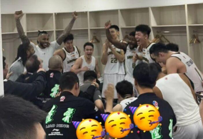蜘蛛直播登录入口-辽宁大胜广东 乌戈比杨鸣强 杜锋被批战术单一；张宁复出状态出色